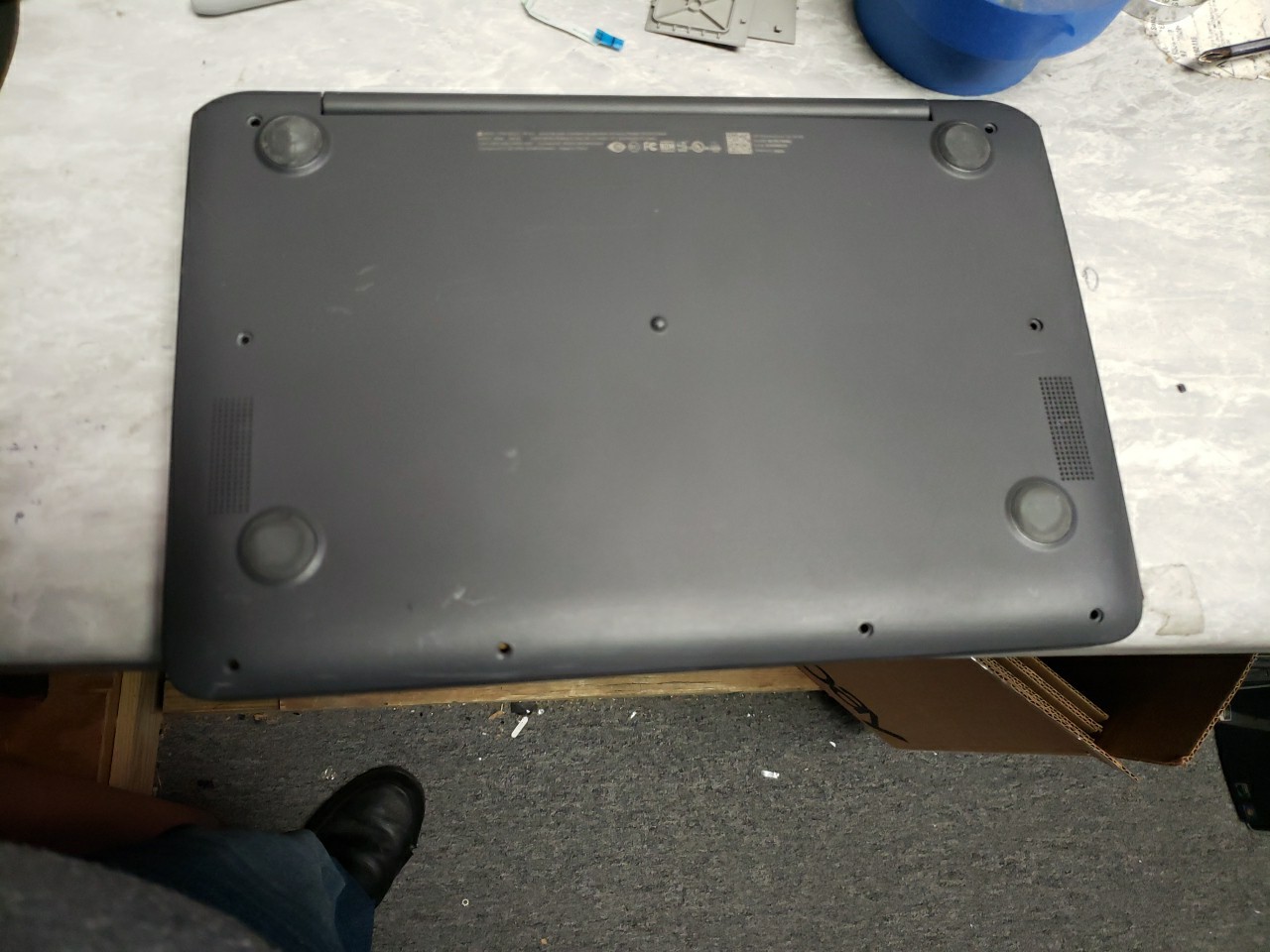 used HP 11 G6 EE 3NU57UT Chromebook complete case see pictures free ship