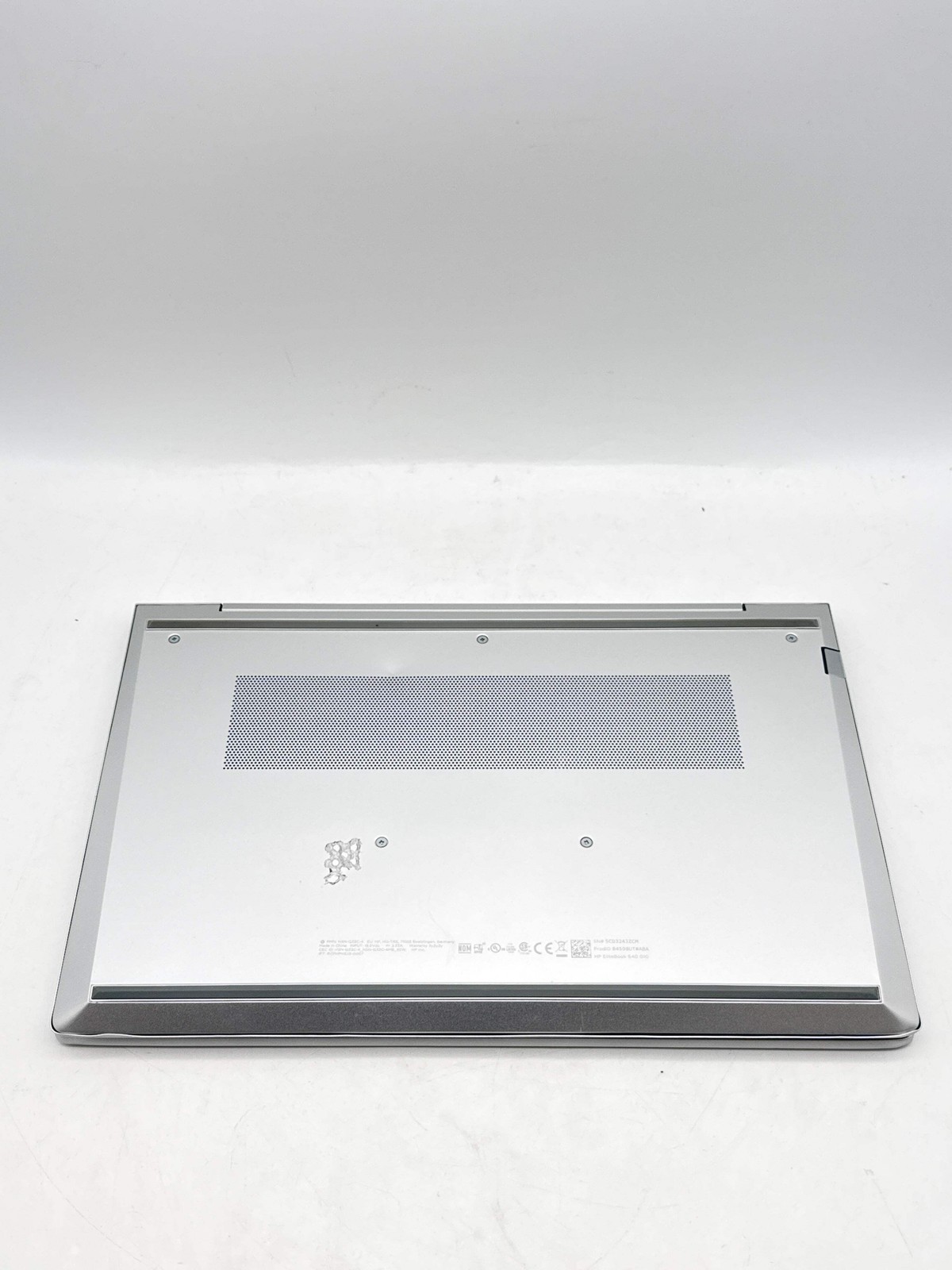 HP EliteBook 640 G10 14.0″ FHD Touch Core i5-1335U 1.30GHz 256GB SSD 8GB RAM #2