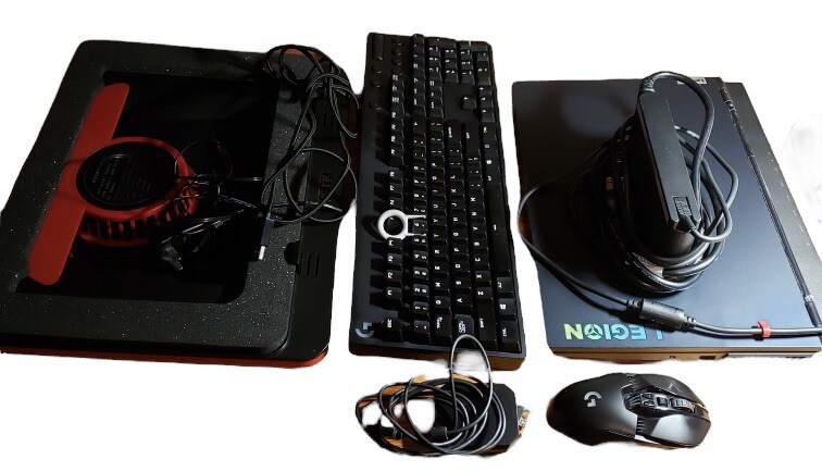Lenovo Legion 5 | 15.6″ 165Hz | AMD Ryzen 7 5800H | RTX 3050ti| 32GB | 512 GB ++