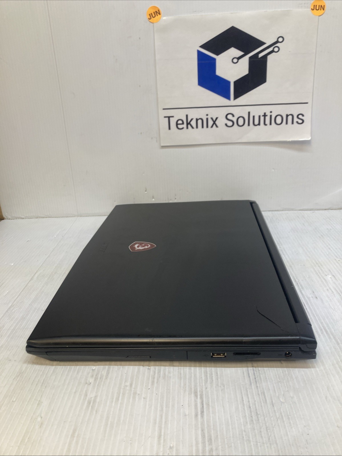 MSI MS‑1791 Intel Core i7 5700 2.7GHz 8 GB RAM 128 GB SSD WIN 11 bad battery