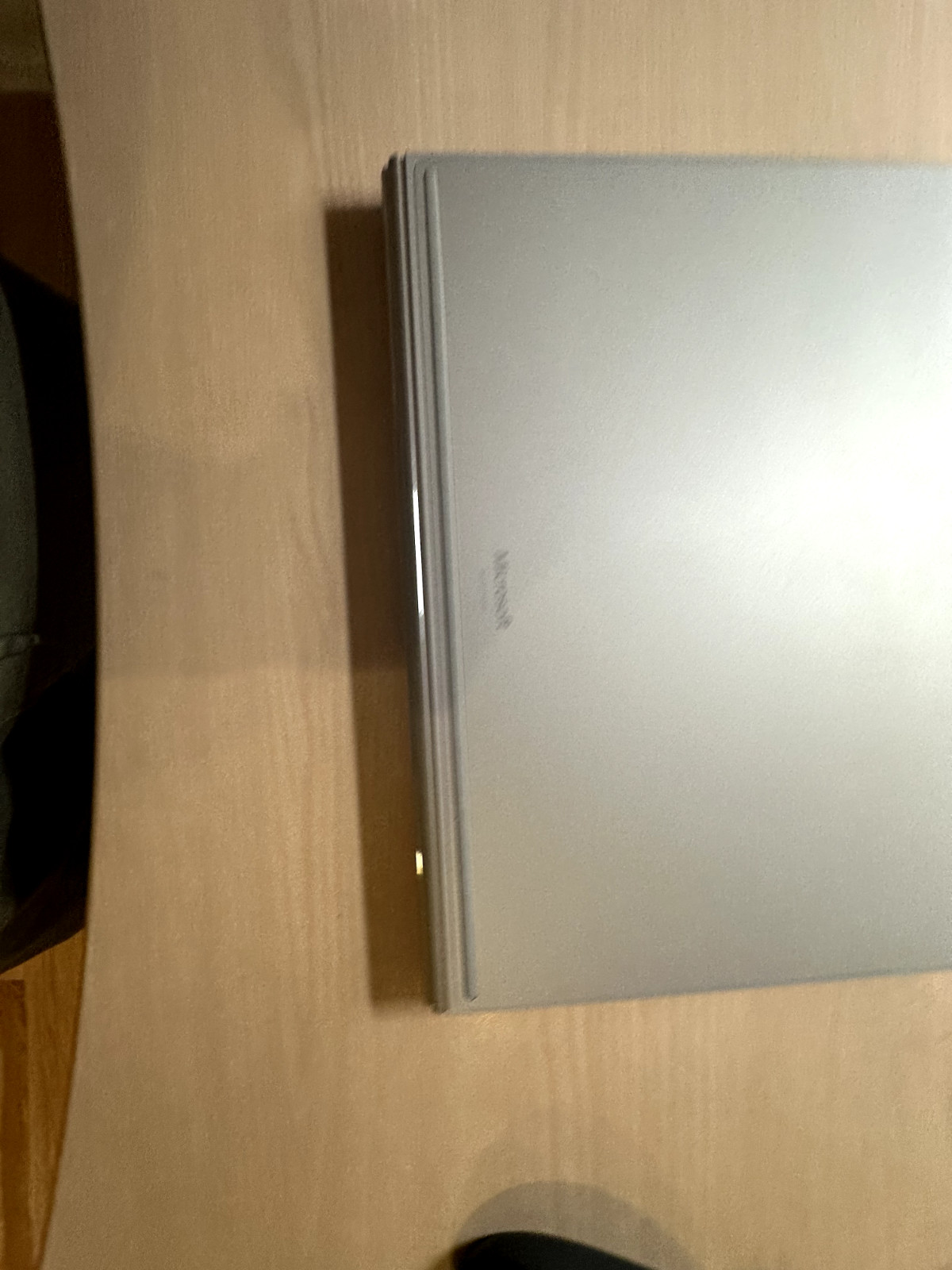 Microsoft Surface Book-3 13.5″ (256GB SSD; Intel Core i5-1035G7 1.2GHz; 8GB)…