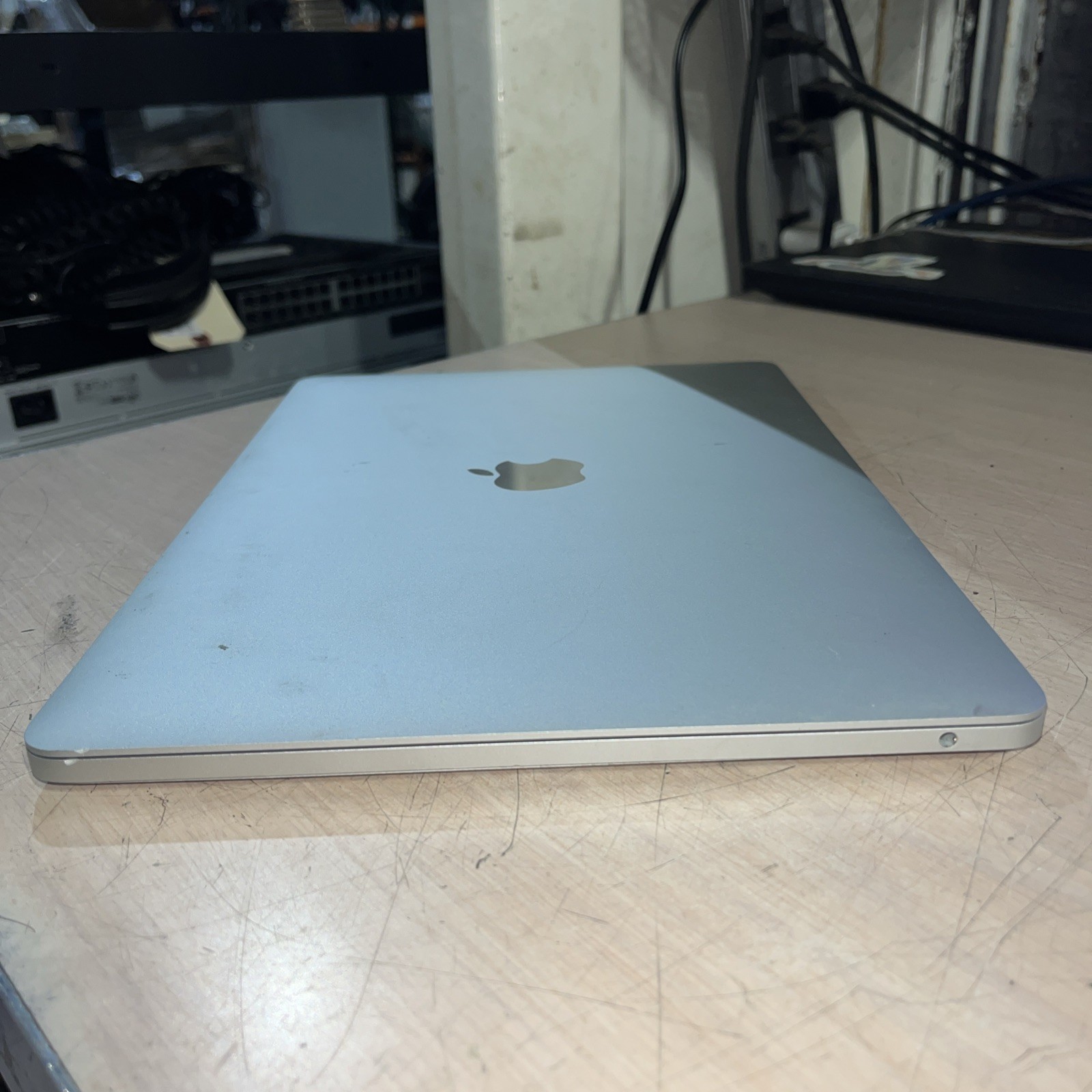 APPLE MACBOOK PRO 13″ MID-2017 CORE I5-7360U 2.3GHZ 8GB RAM NO SSD