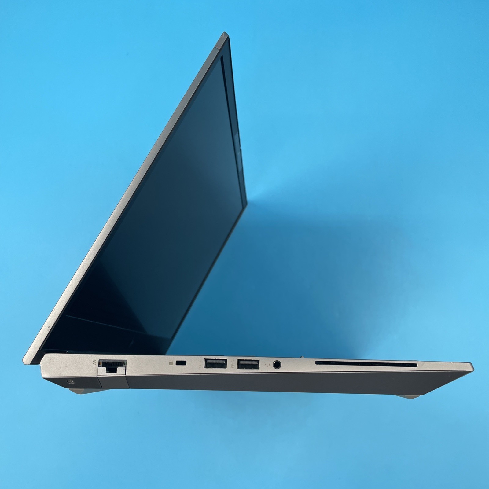 HP ZBook Fury G7 | i7-10850H | 32GB RAM | 256GB SSD | T2000 | W11 PRO | 72% BATT