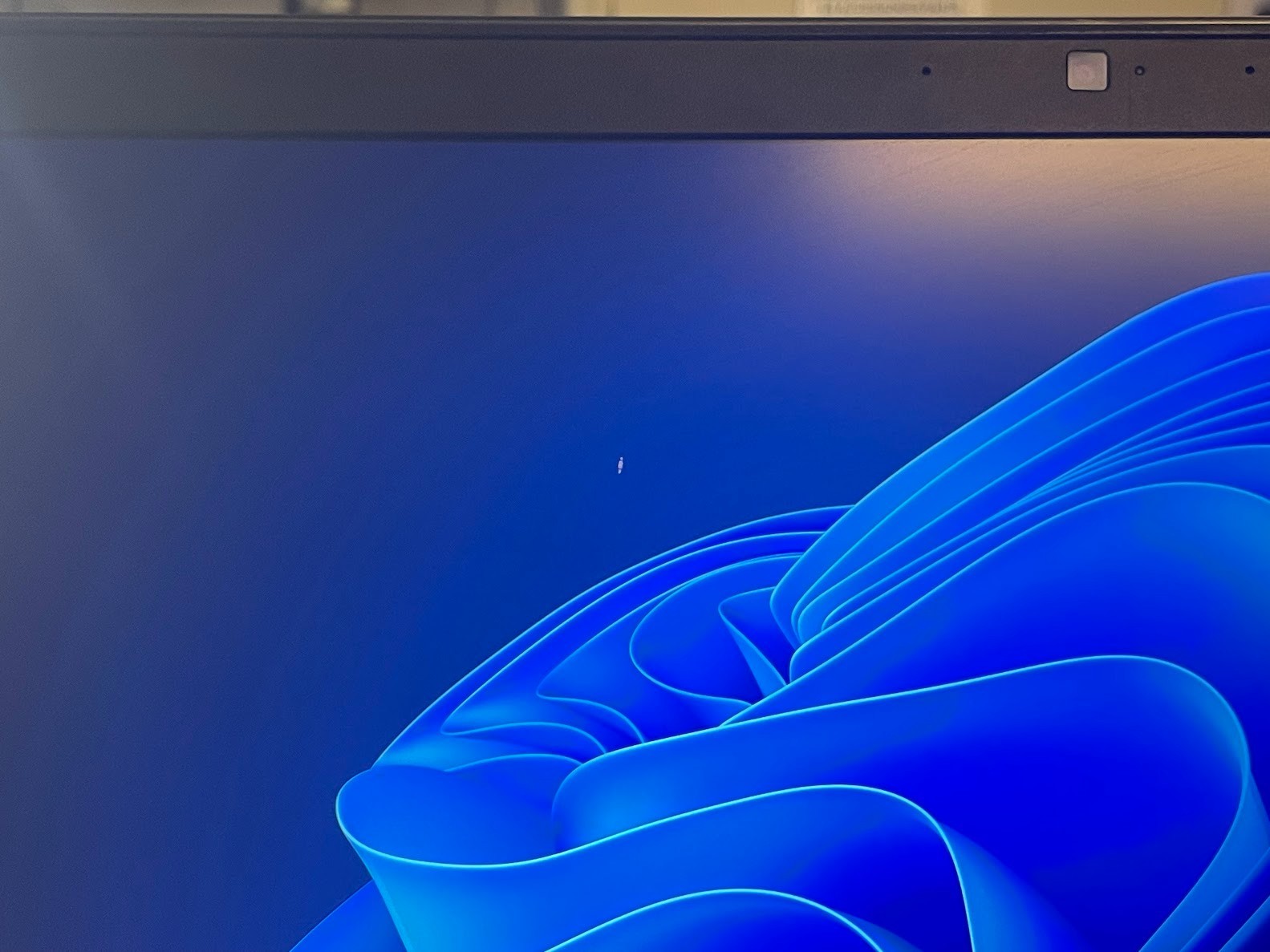 Dell Precision 7730 | i9-8950HK | 16GB RAM | 512GB SSD | FirePro WX 7100 | READ