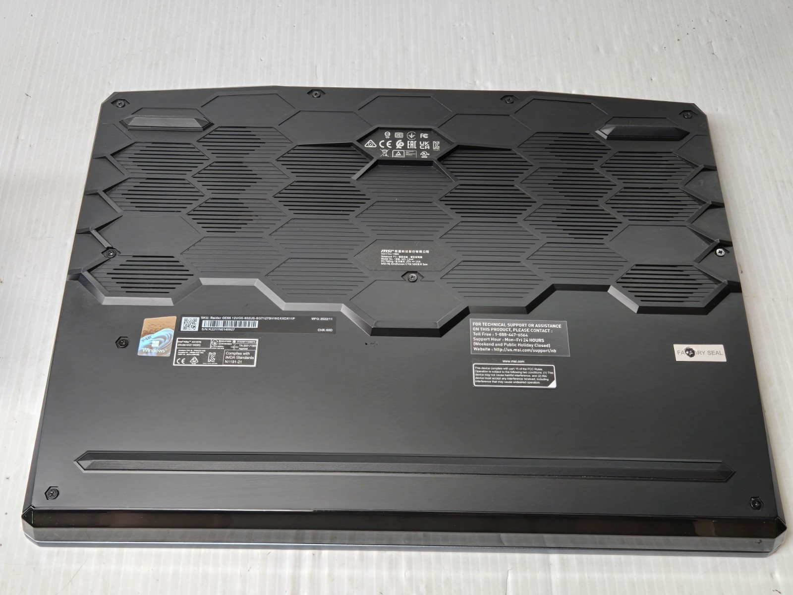 MSI Raider GE66 12UGS-602 15.6- i7-12700H – 3070 Ti – 16gb RAM – 1TB + 512GB SSD