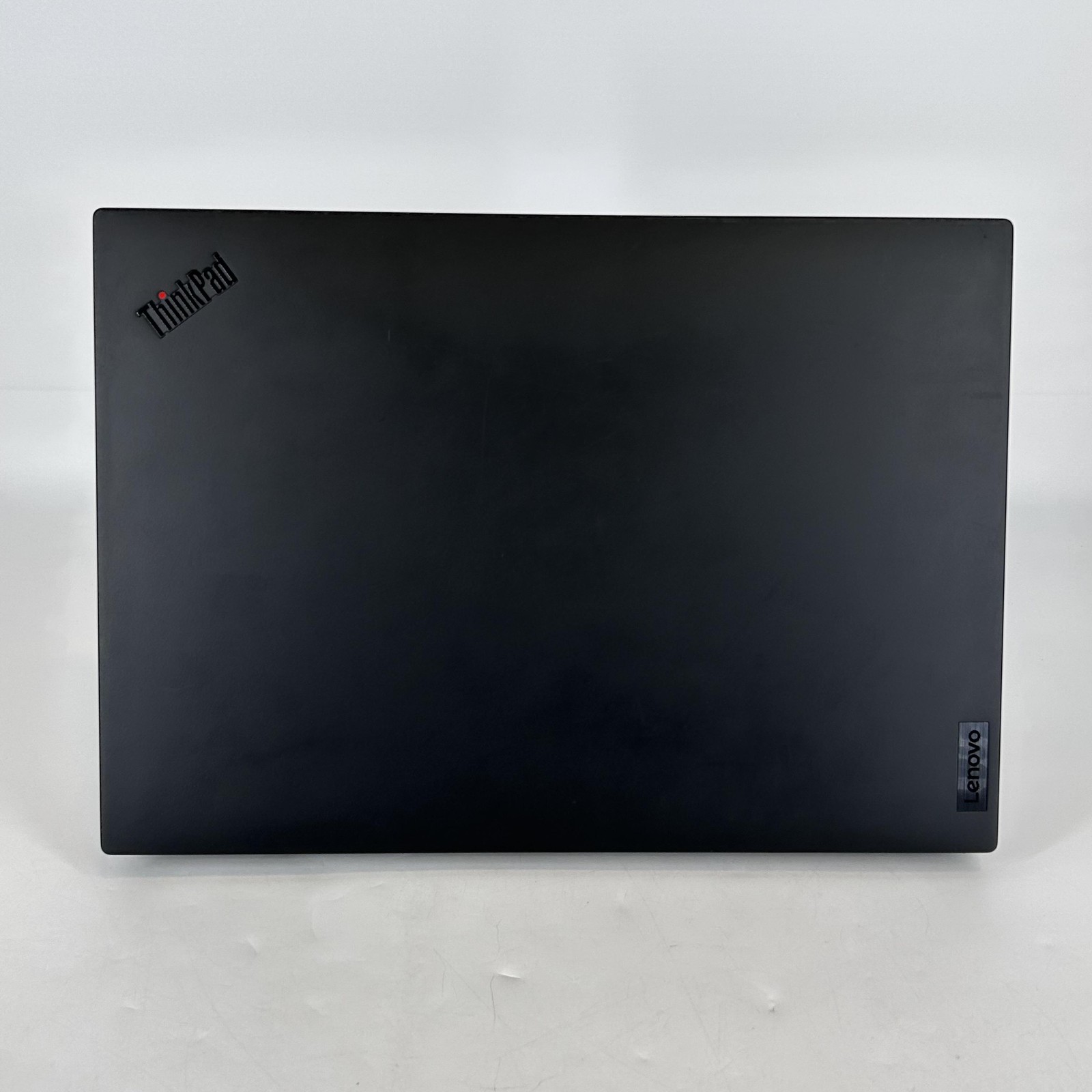 Lenovo ThinkPad P1 Gen 5 16 FHD+ 2.4 GHz i7-12800H 8GB 256GB SSD RTX A1000 Good