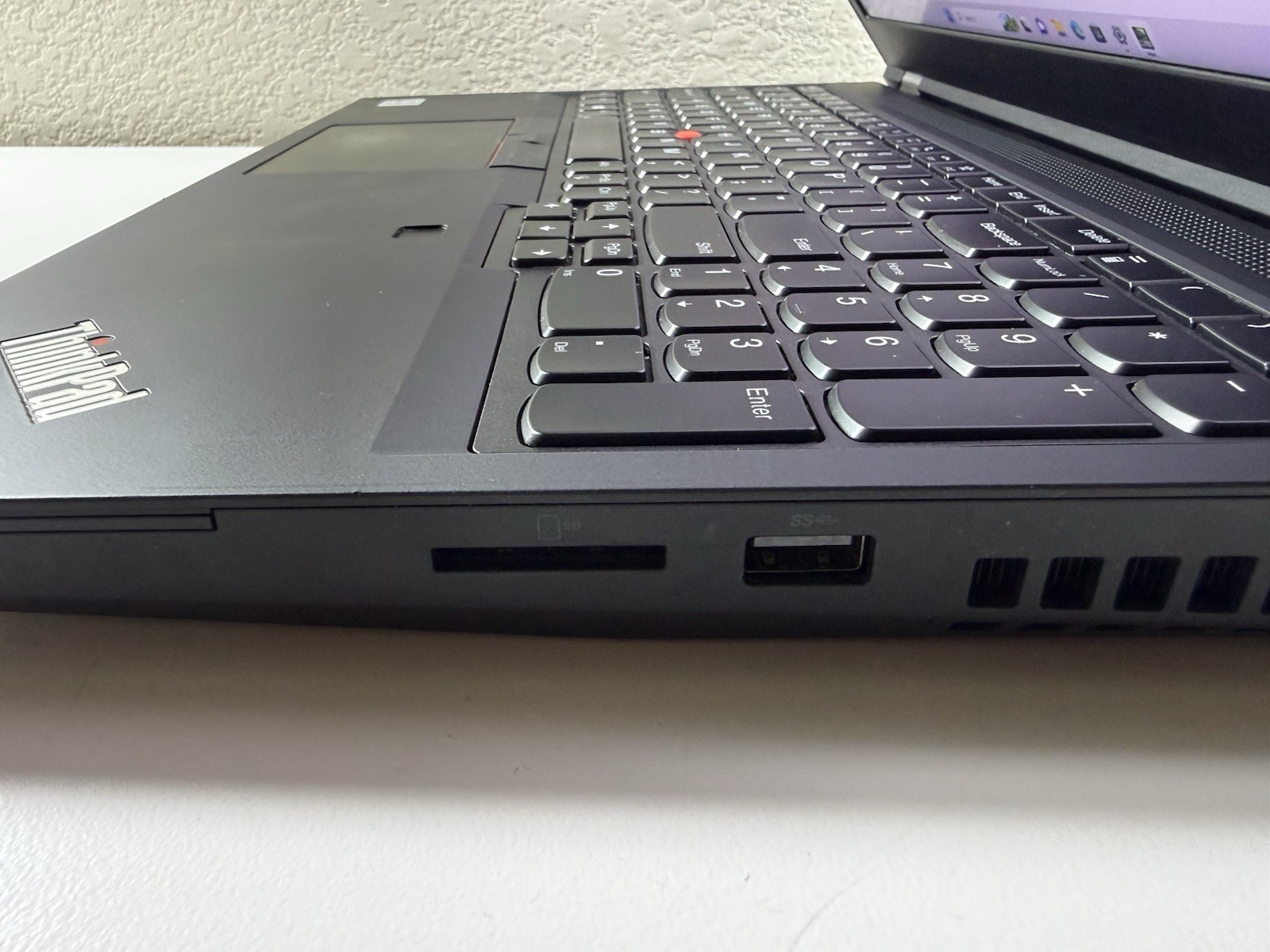 LENOVO THINKPAD P15 GEN 1 | CORE I7-10850H 256GB 16GB RAM WIN 11 NVIDIA T2000