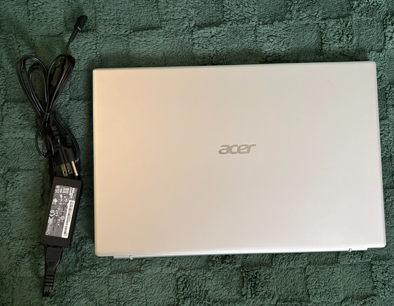 Acer Aspire 3 17.3″ Laptop i5 36GB RAM 1TB SSD Excellent Condition + Orig Box