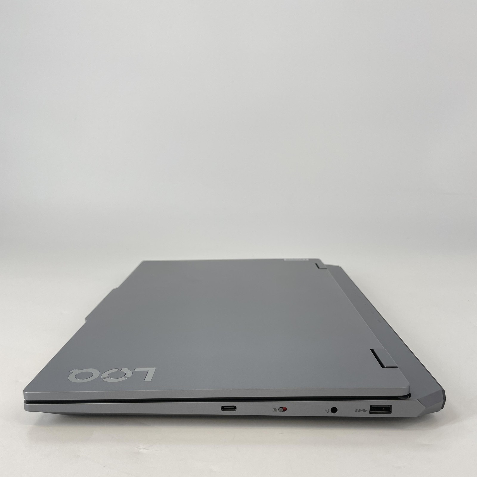 Lenovo LOQ 15 144Hz FHD 2.4 GHz i5-13450HX 16GB 2TB/512GB RTX 5050 Excellent