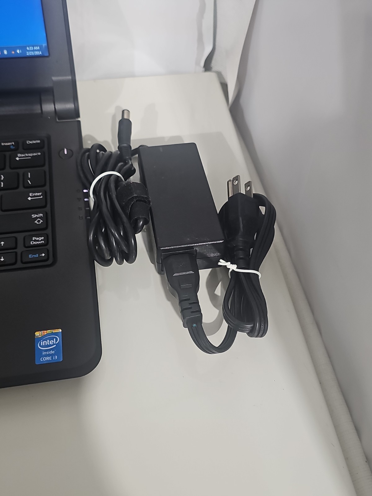 Dell LATITUDE 3340 WITH 4GB RAM AND 500GB HARD DRIVE. PLEASE READ