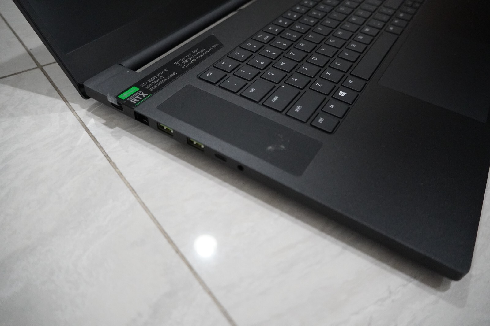 Razer Blade Pro 17 i7-10875H RTX 2080 Super Max-Q 16GB 512GB SSD RGB SD READ