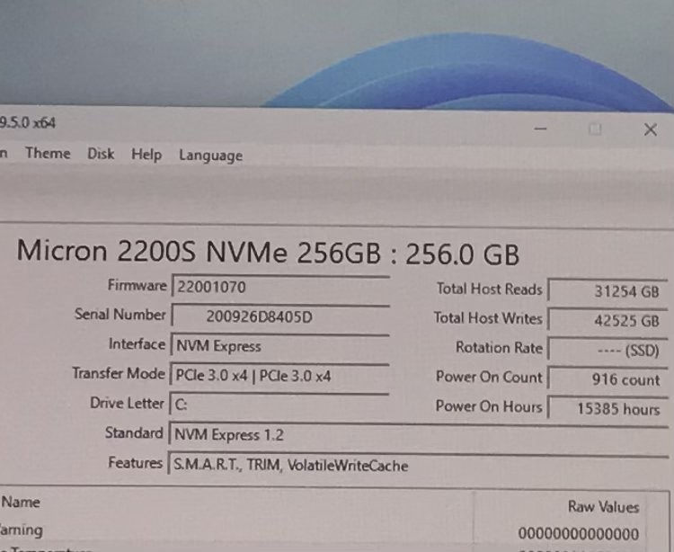 LENOVO YOGA 720-131KB i5-8250U@1.60GHz 8GB RAM 256GB NVMe W11H *READ