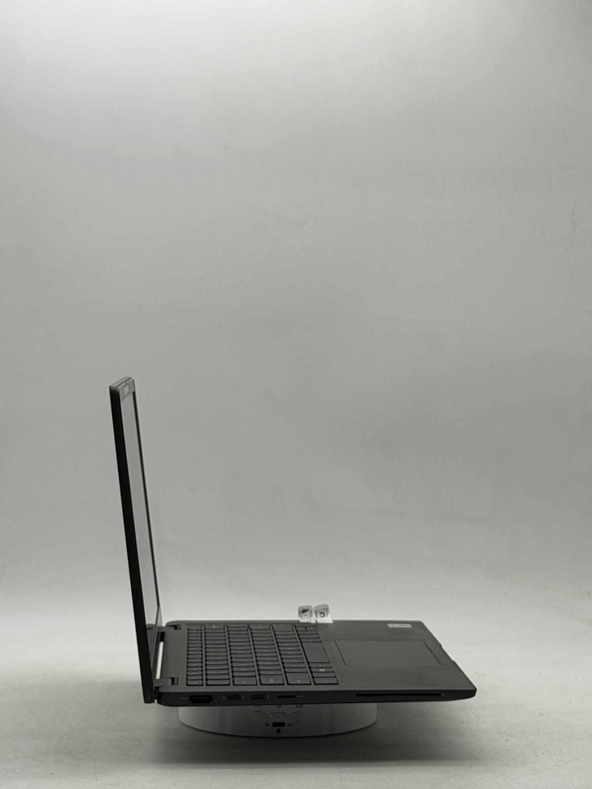 Dell Latitude (7410) 14in i5-10310U 16GB 256GB No OS– Read