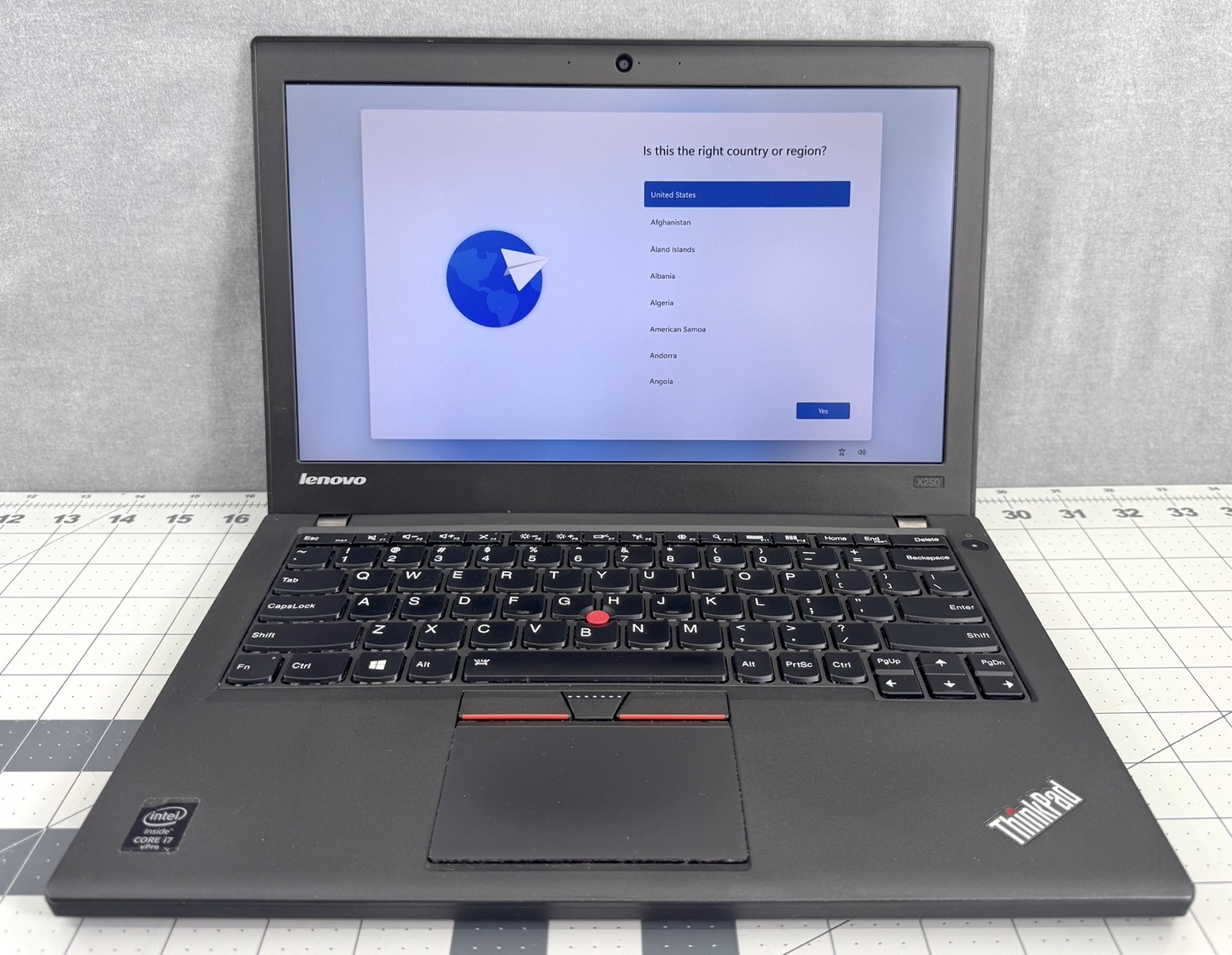 Lenovo Thinkpad X250 12.5″ Laptop i7 5600U 8GB RAM 114 GB SSD – Tested & Working