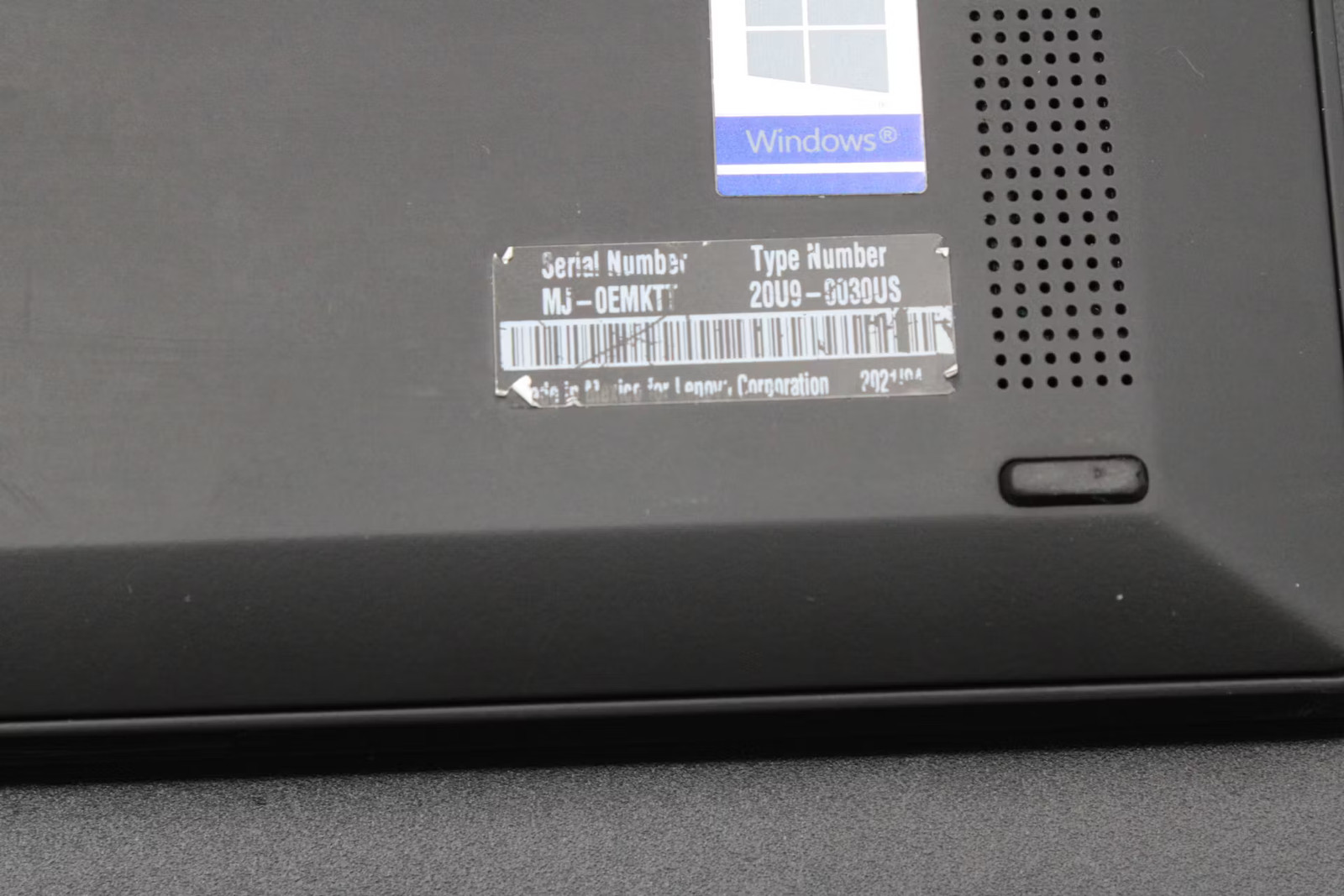 Lenovo ThinkPad X1 Carbon Gen 8 Used 13.9″ (i7-10610U-16GB-512GB NVMe)