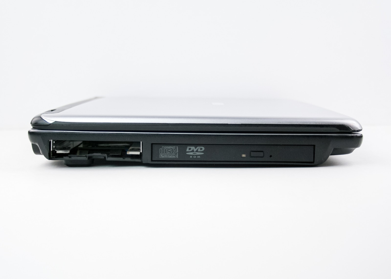 Toshiba Satellite M35X-S311 PSA72U-2JZ00U Pentium M 1.6GHz/2GB RAM/NO HDD/855GM