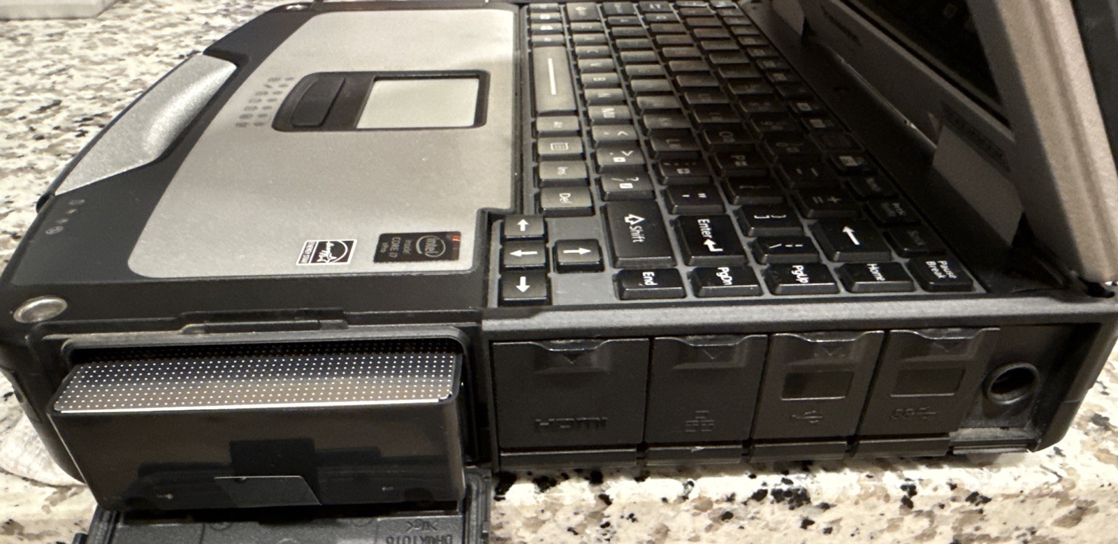 Panasonic Toughbook CF-31 MK5 i7-5600U 2.60GHz|16GB RAM|256GB HDD|NoOS|NoCharger