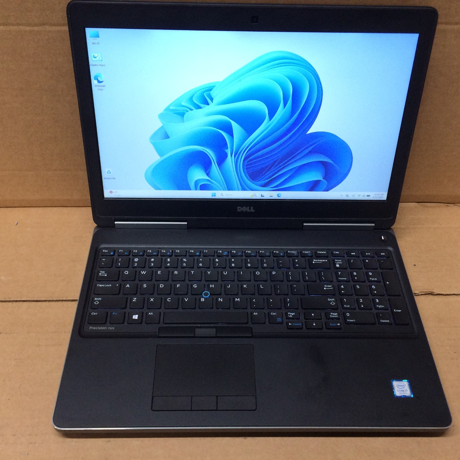 DELL Precision 7520 15.6″ Four CORE i7-7700HQ 2.80 GHz 16 GB 256 SSD