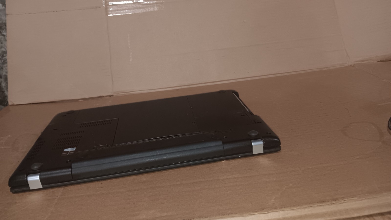 Lenovo Thinkpad E560 Laptop intel core i7-6500U @ 2.50 GHZ 15.6″ LCD Screen