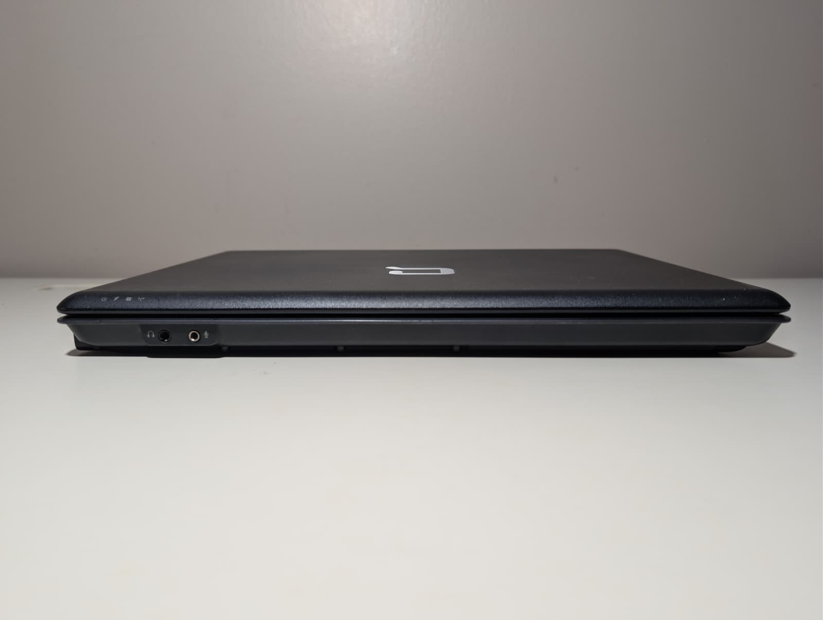 15″ Compaq Presario C700 | Pentium T2310 1GB RAM 120GB HD | Win XP 32-Bit | DVD