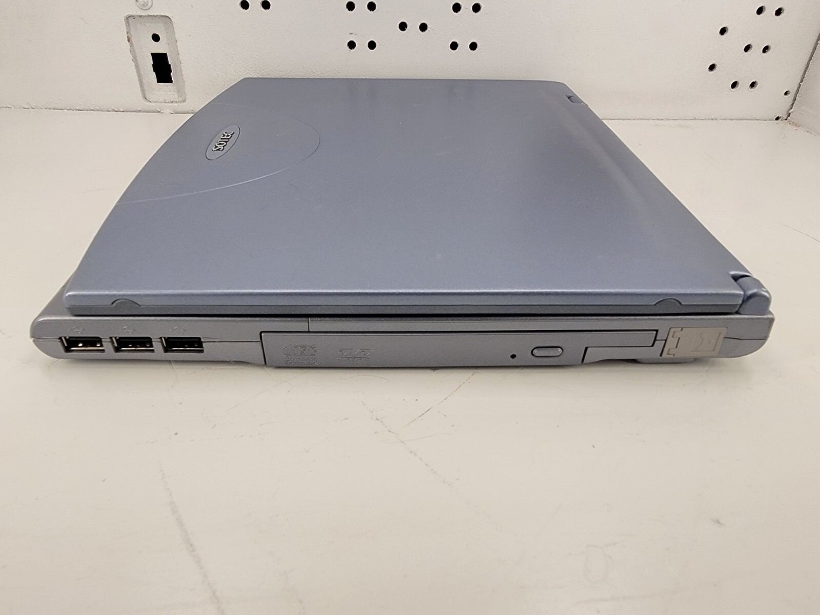 EXTREMELY RARE Windows XP Laptop, SOTEC Notebook 3000 3123XS UNTESTED