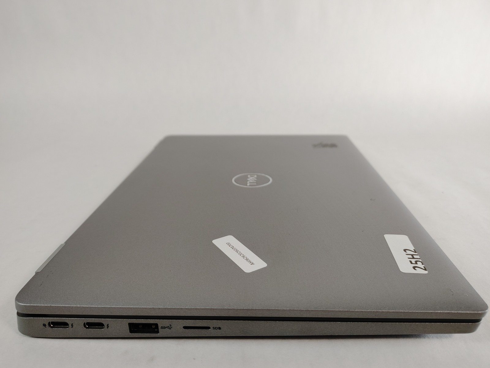 Dell Latitude 5330 Core i7-1265U 1.80 GHz 16 GB DDR4 256 GB NVMe Windows 11 Pro