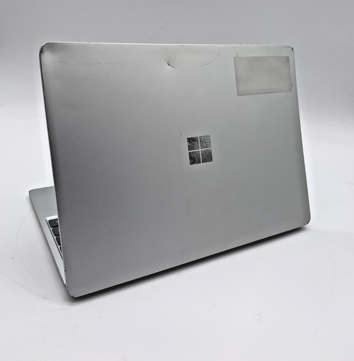 Microsoft Surface Laptop Go 1943 12.5″ i5-1035G1 1GHz 256GB SSD 8GB DDR4 SLVR C