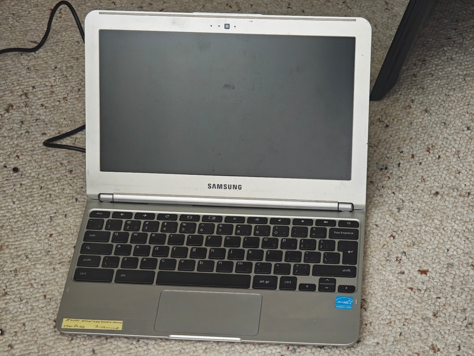 Samsung Chromebook XE303C12 11.6″ Notebook Intel 2GB Ram 16GB SSD – NO CHARGER