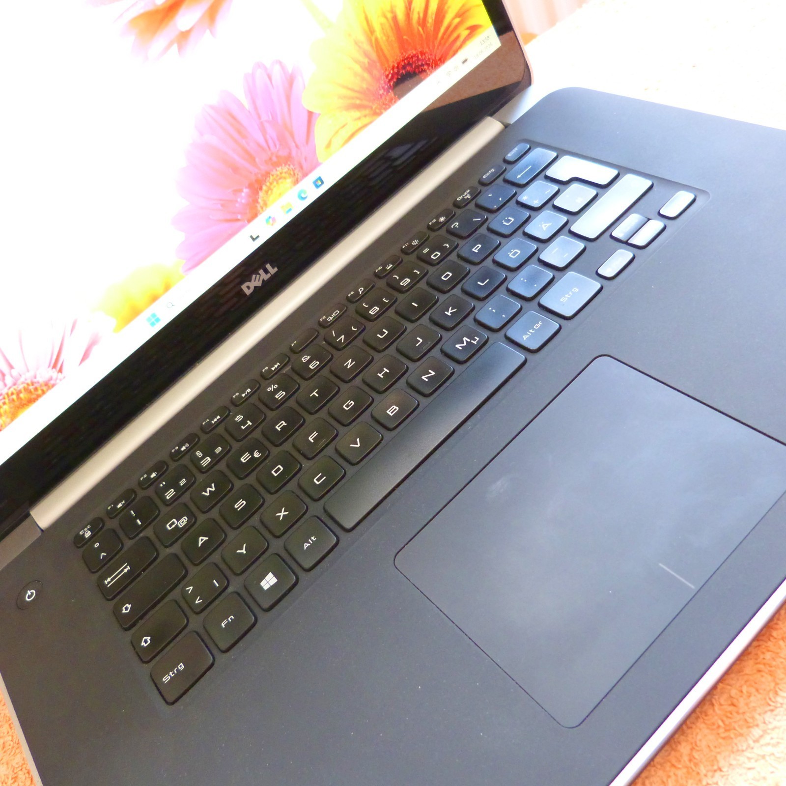 Dell XPS 15 9530 Carbon Fiber Magnesium 15-inch 4K Ultra | 1TB SSD |…