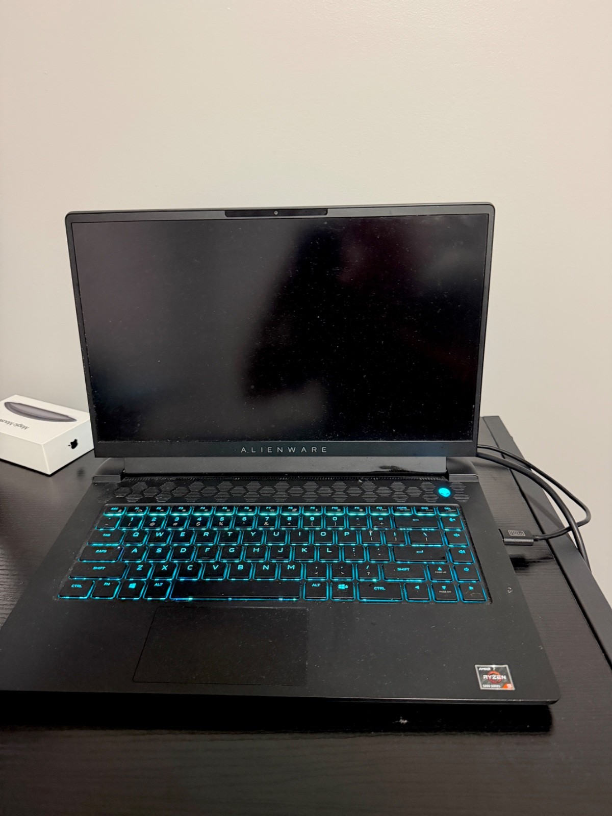 Alienware M15 R7 15.t6”
