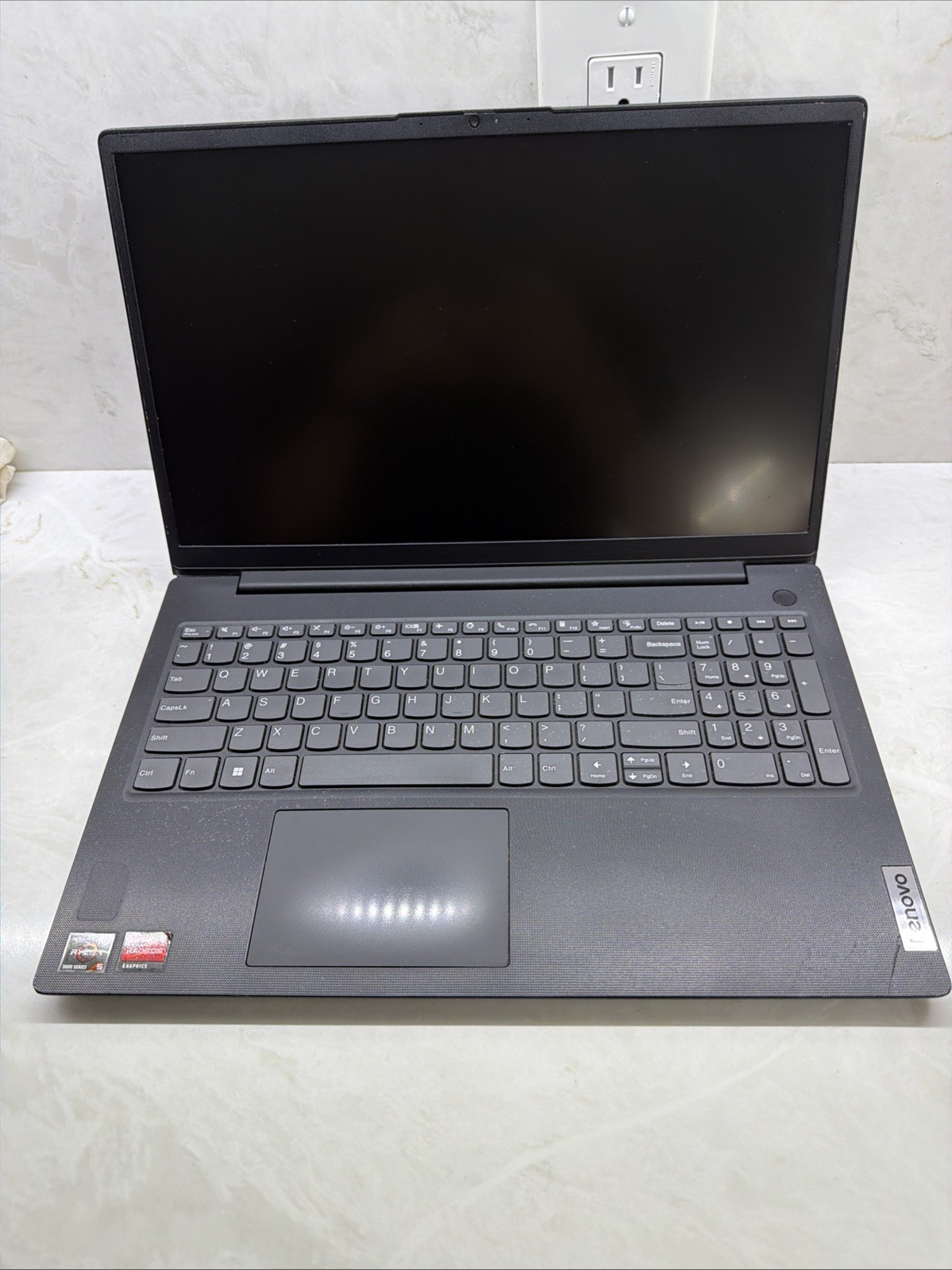 Lenovo V15 G3 ABA 82TV AMD Ryzen 5 5625U 2301Mhz RAM 8GB SSD 256GB Power Read