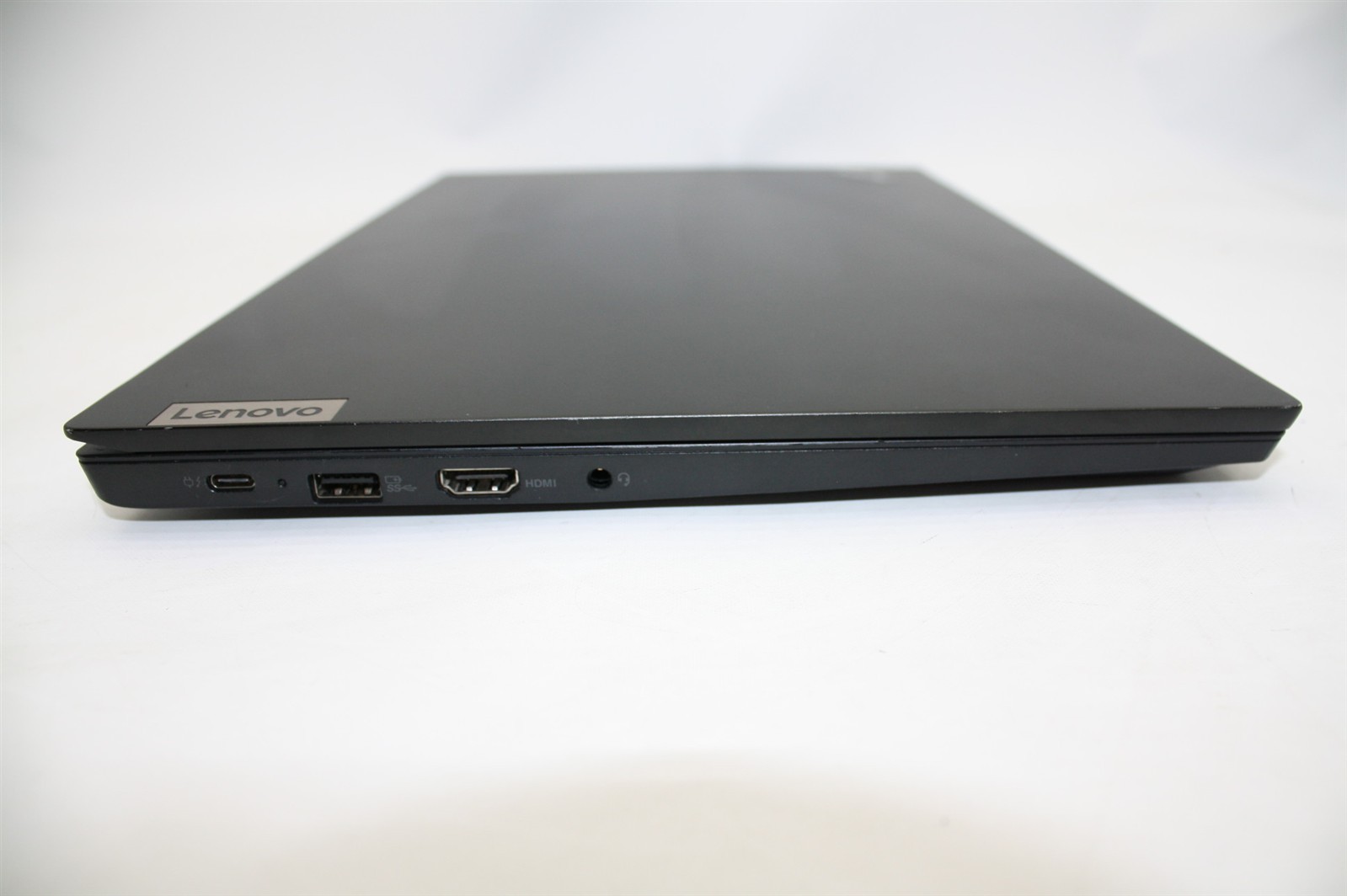 15.6″Lenovo ThinkPad E15 Gen 2 i5-1135G7 2.40GHz RAM 8GB NVMe 256GB/Missing Key