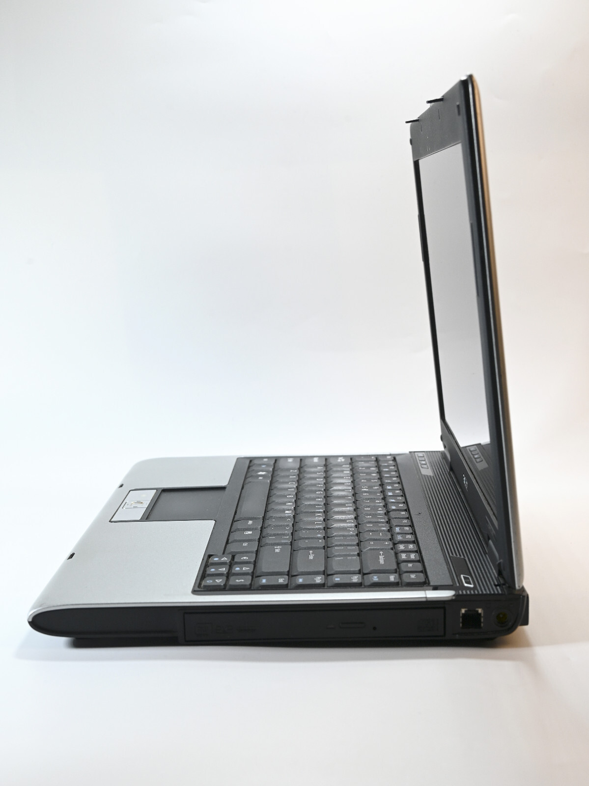 Acer Aspire 5580 Laptop 15″ Intel Core2 T5500 CPU 1GB RAM No HDD