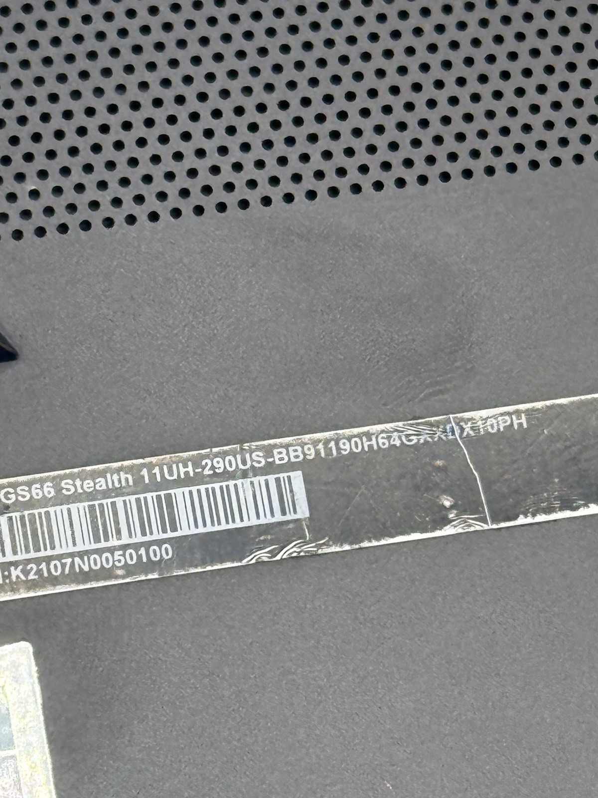 MSI Stealth GS66 15.6″ FHD i9-11900H 2.5GHz 8GB RAM RTX 3080 READ
