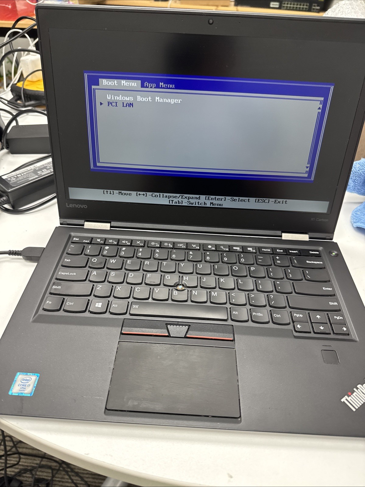 lenovo thinkpad x1 carbon 4th gen i7 (boots to bios)