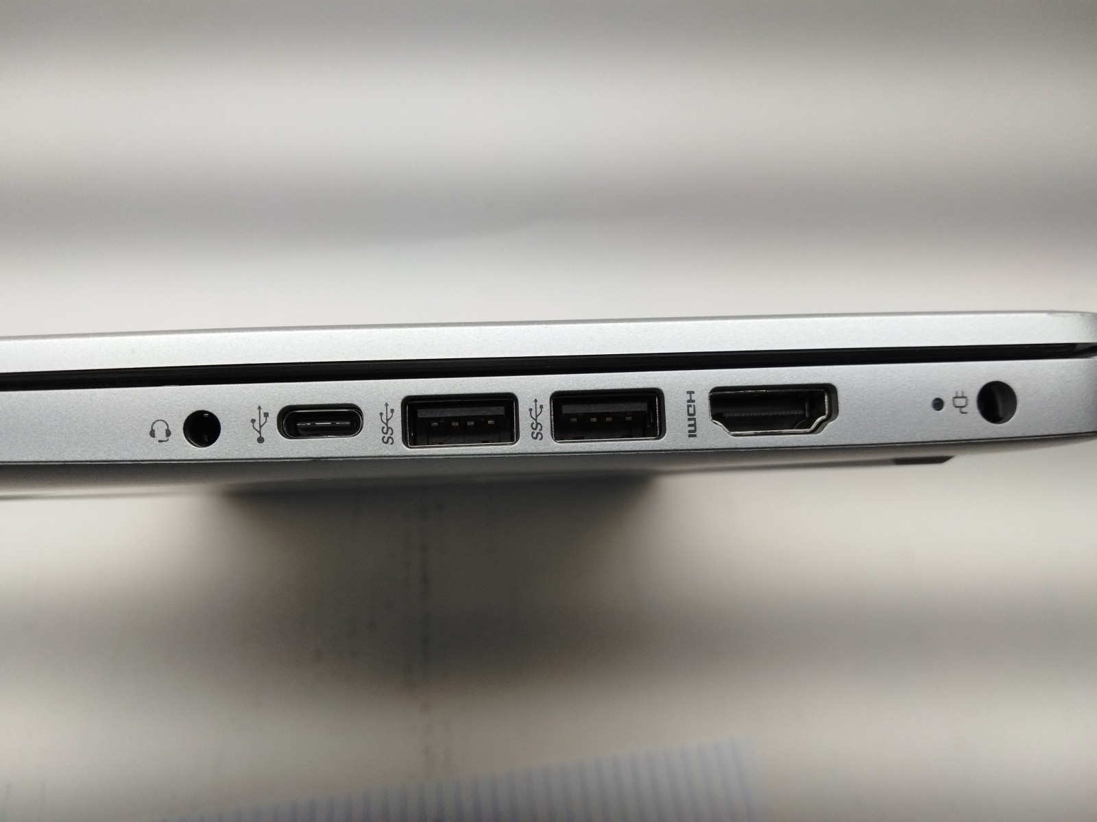 Hp Laptop Model 14-dq387nr 1.10ghz X 4 Cores, 4 Gb Ram, No Hd