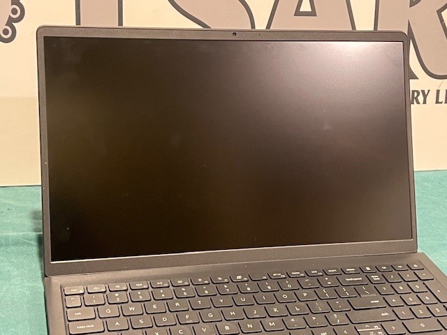 Dell Vostro 3520 (i5-1235U, 16GB, 512GB, WIN11P battery=Excellent)& Power Supply