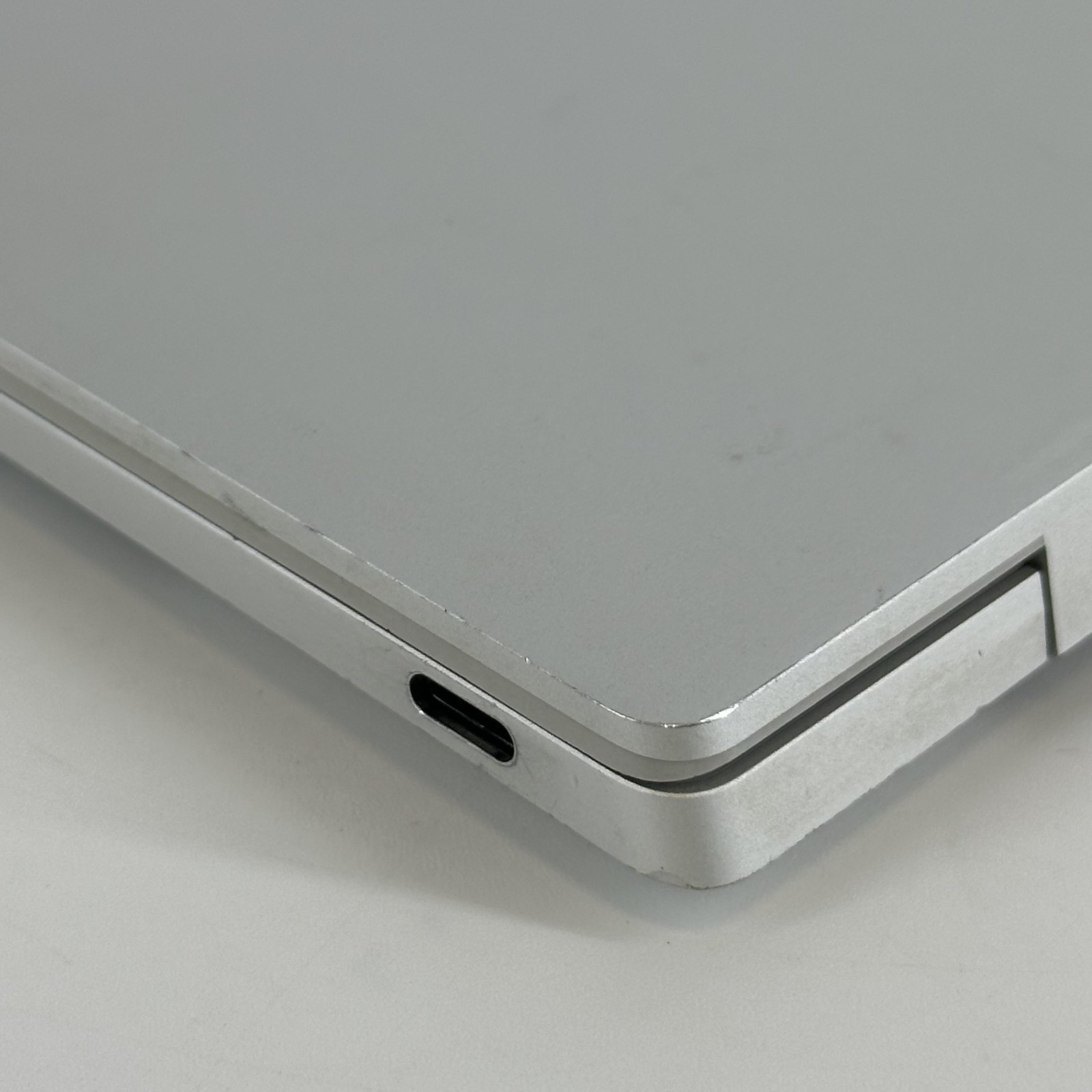 Dell XPS 13 Plus 9320 3.5K TOUCH 1.8 GHz i7-1280P 16GB RAM 512GB SSD Good
