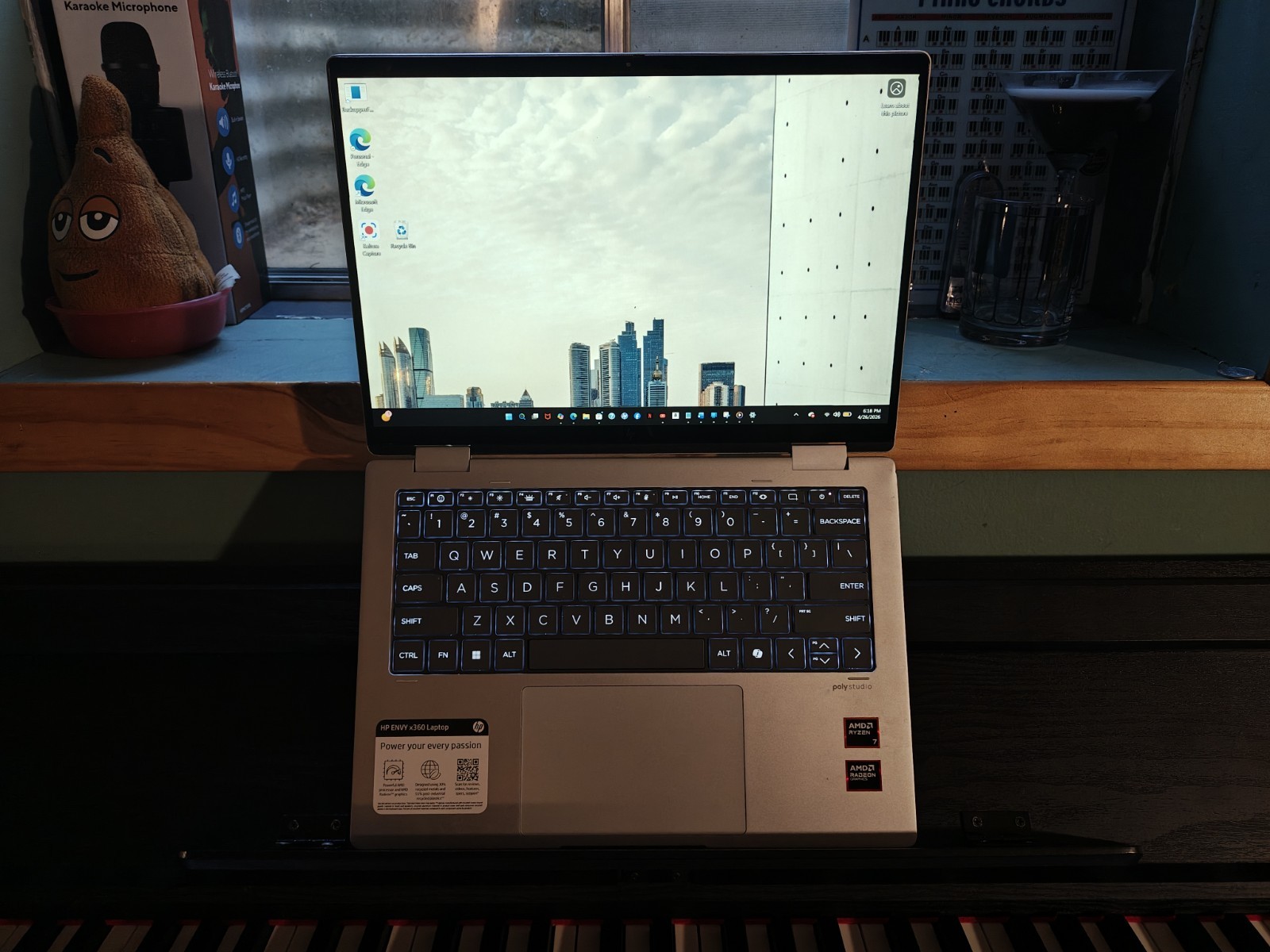 HP ENVY x360 Convertible Touchscreen Laptop 16gb RAM, AMD Ryzen 7 Win11