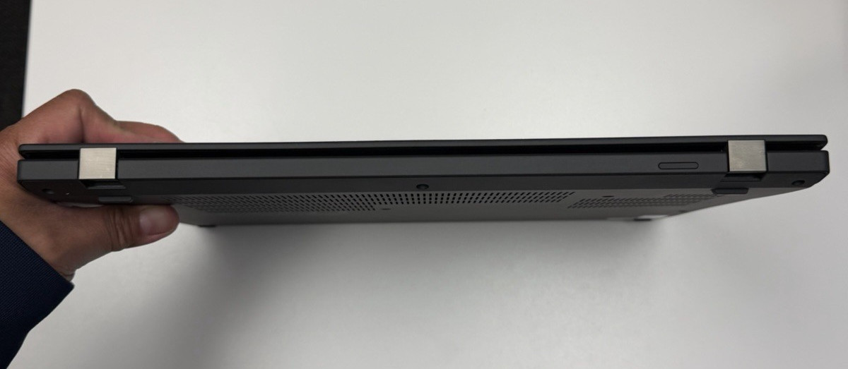 Lenovo ThinkPad T16 Gen 1 | i5-1240P | 16GB RAM | 256GB SSD | Win 11 Pro