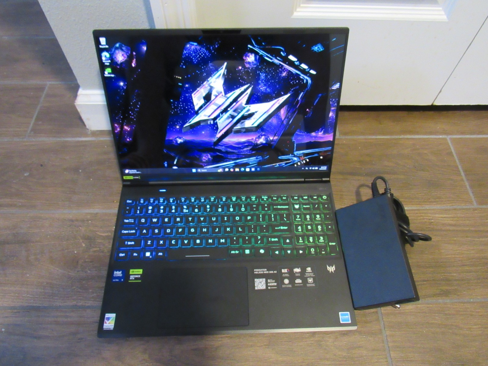 Acer Predator Helios Neo 16S AI Intel 275HX RTX 5070 TI 32GB 1TB 16″ OLED RECERT