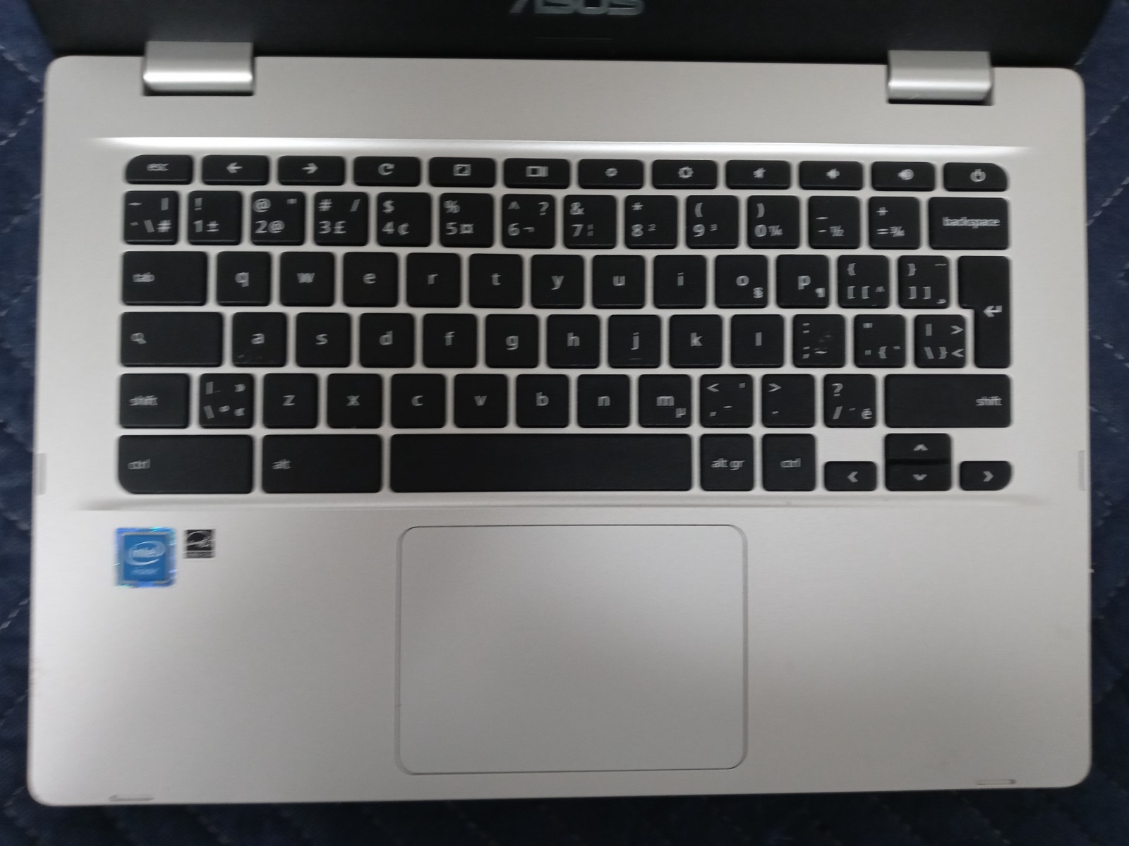 ASUS Chromebook Intel Model 7265D2W-11.6-inch 4GB 32GB HD Non-Touch,Silver C423N