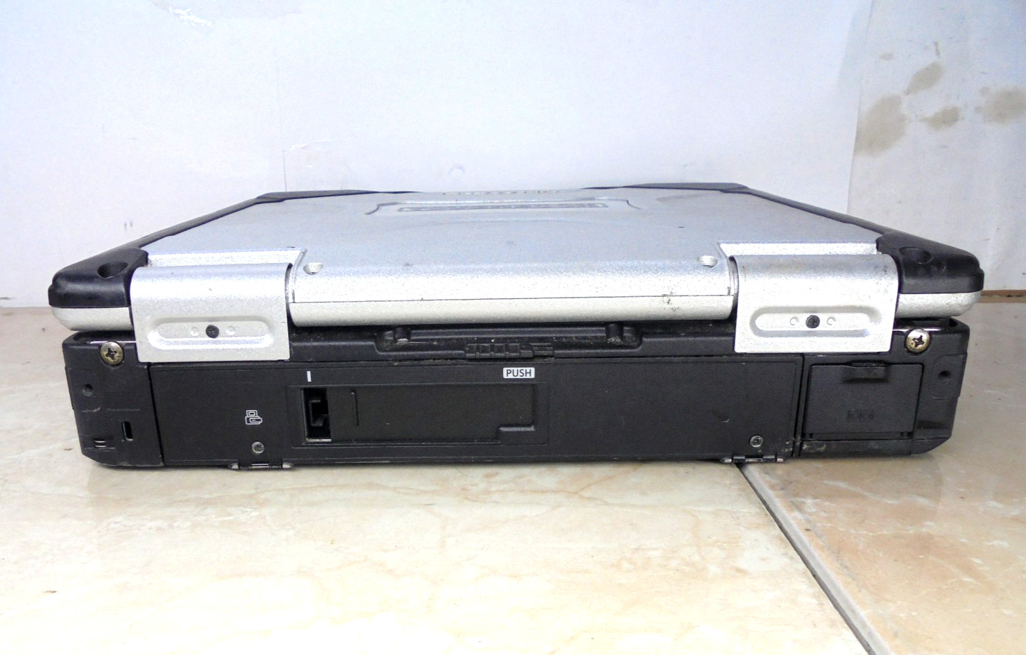 Panasonic Toughbook CF-31 MK4,i5-3340M @2.7GHz. NO HDD,NO caddy & NO Power Adapt