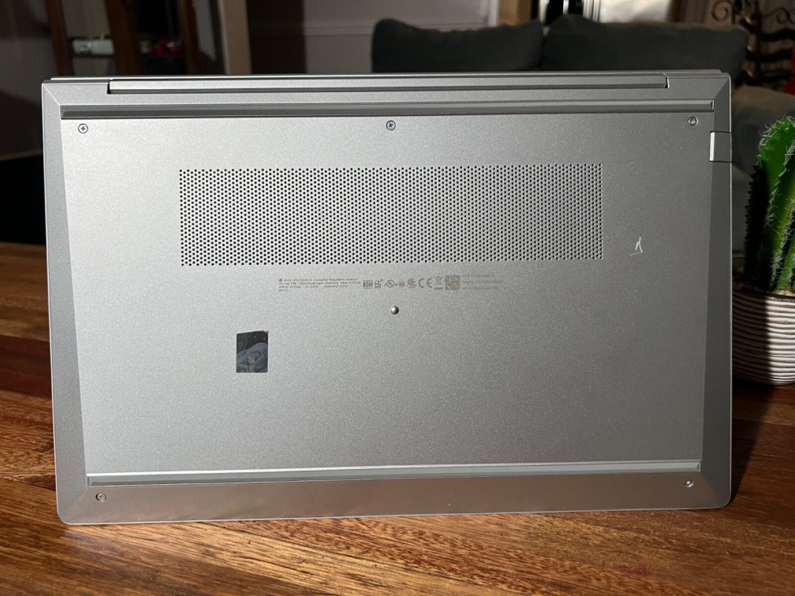 HP ProBook 455 G9 Business Laptop, 15.6″ FHD (1920 x 1080) AMD Ryzen 5 5625U 8GB