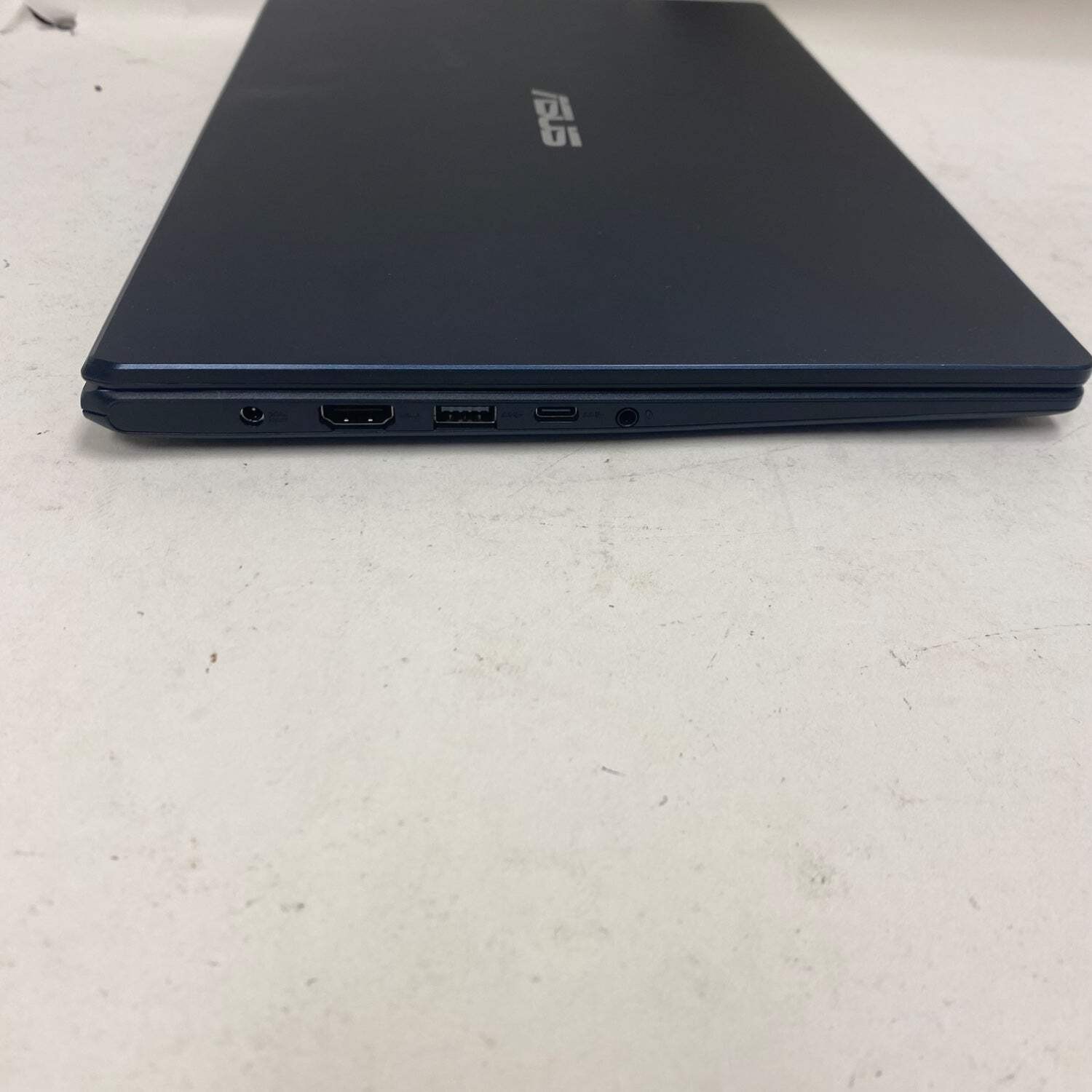 Asus Vivobook Go 14 E410K 14″ Pentium Silver N6000 1.1GHz 4GB RAM 128GB SSD