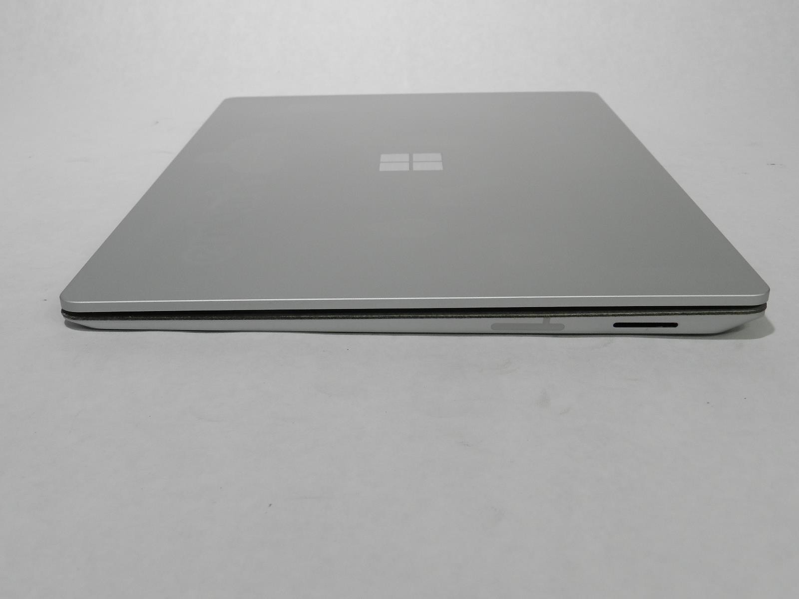 MICROSOFT SURFACE LAPTOP 2 | i5-8250U | 128GB SSD | 8GB | BH: 89% | w/ Dock 1