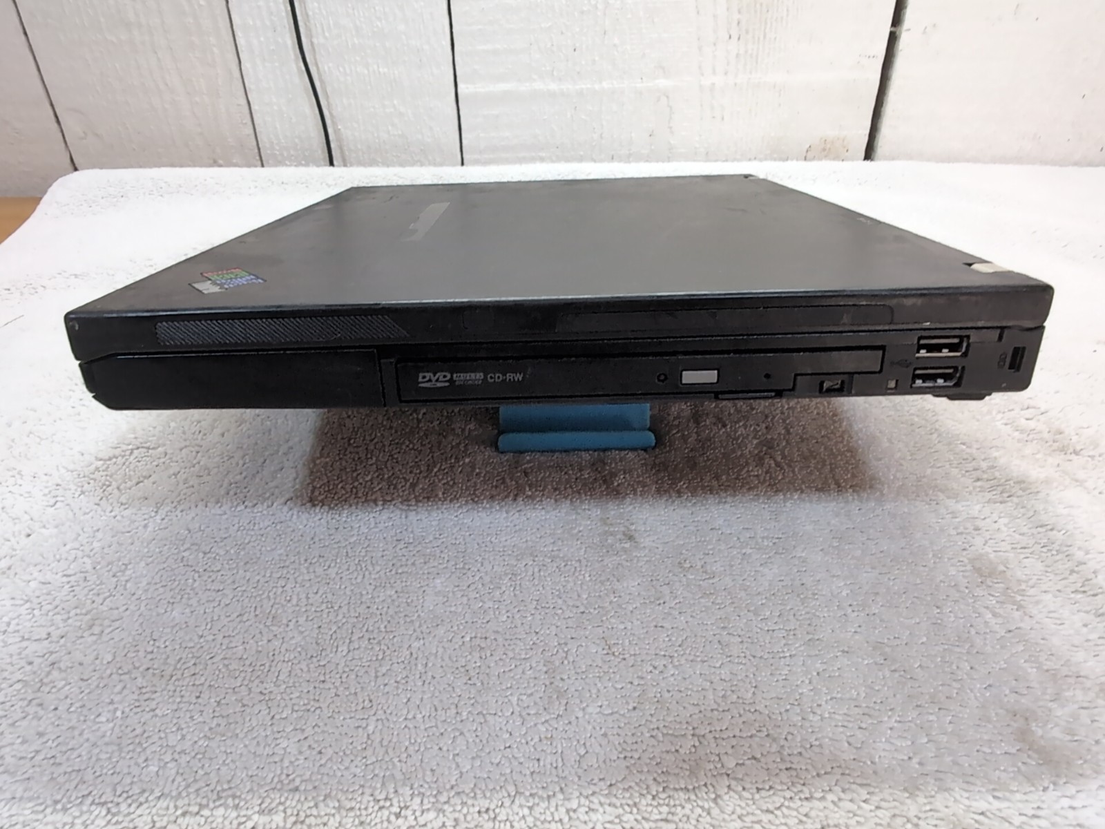 TESTED IBM Thinkpad T60 Laptop Intel 2 Ghz Centrino Duo 2GB RAM Windows XP