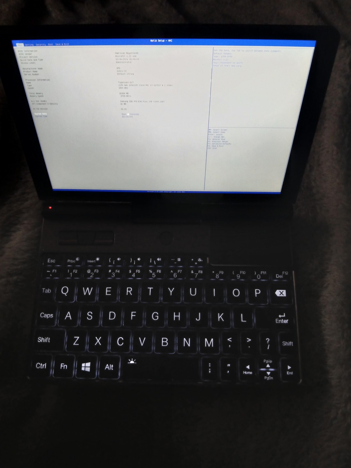 GPD Pocket 3 I7-1195G7 16GB 1TB
