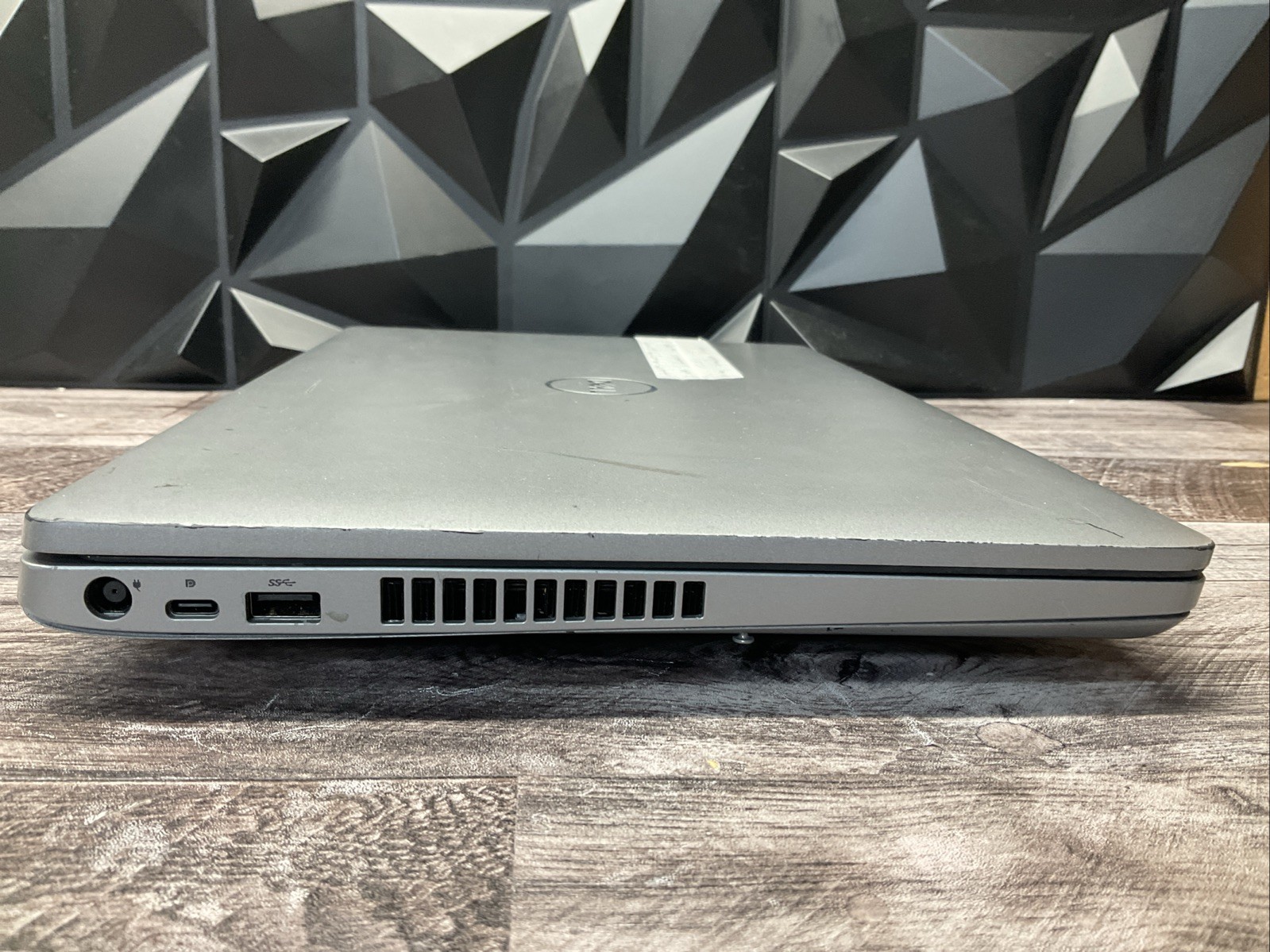 Latitude 5510 / i5 10th / No RAM Laptop Notebook PC / O5