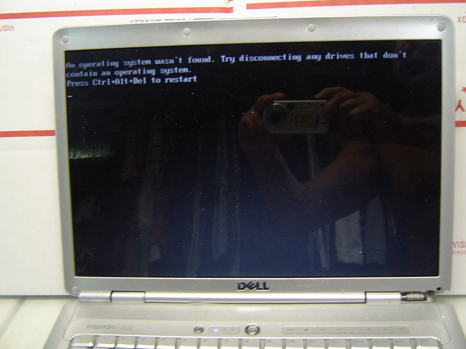 15.4” Dell Inspiron 1525 Laptop Intel Pentium 1.86 GHZ 2GB RAM 320GB Working